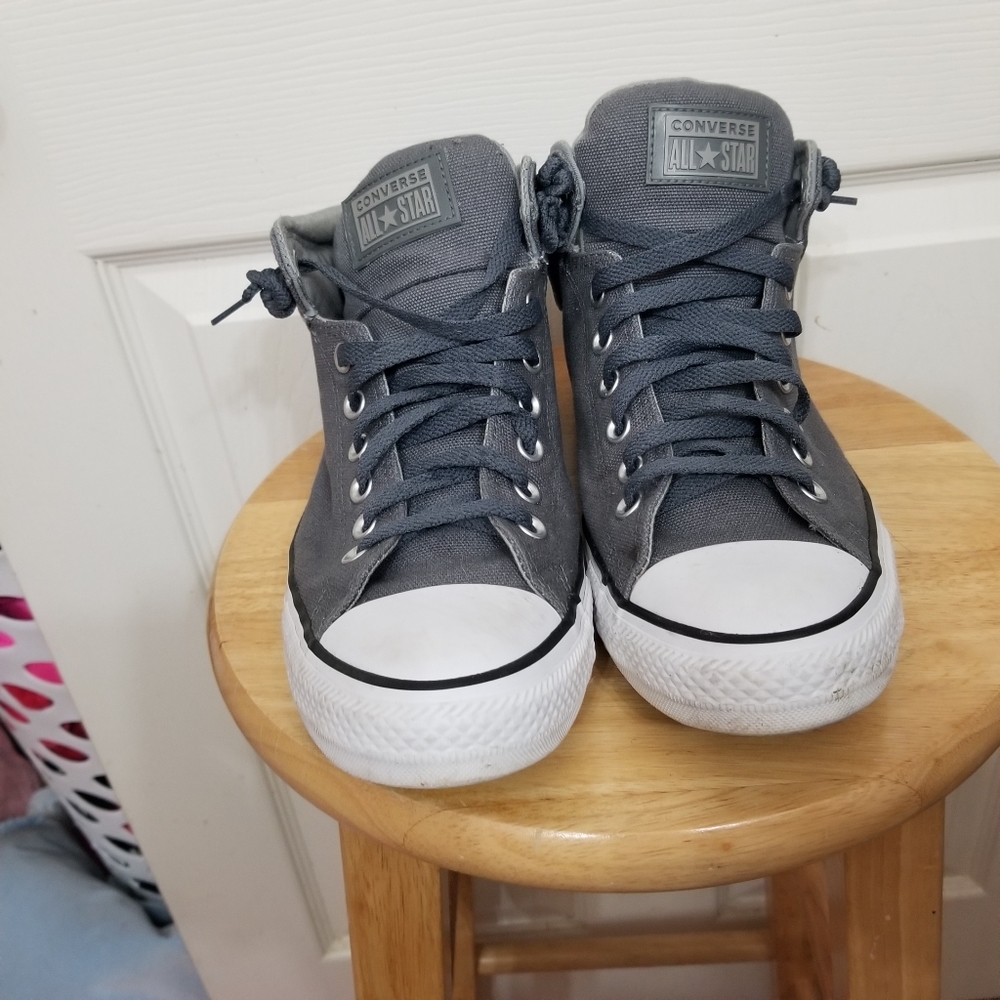 Converse Hi tops Great shape No smoke no pets
